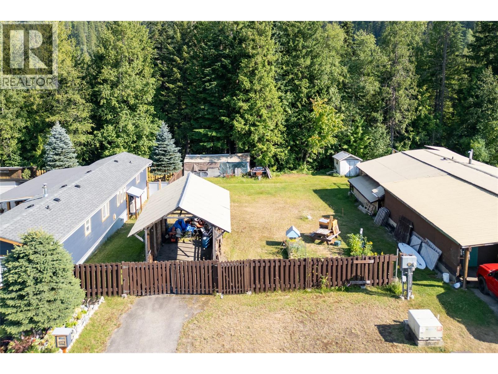 98 Johnson Way, Revelstoke, British Columbia  V0E 2S0 - Photo 13 - 10395065