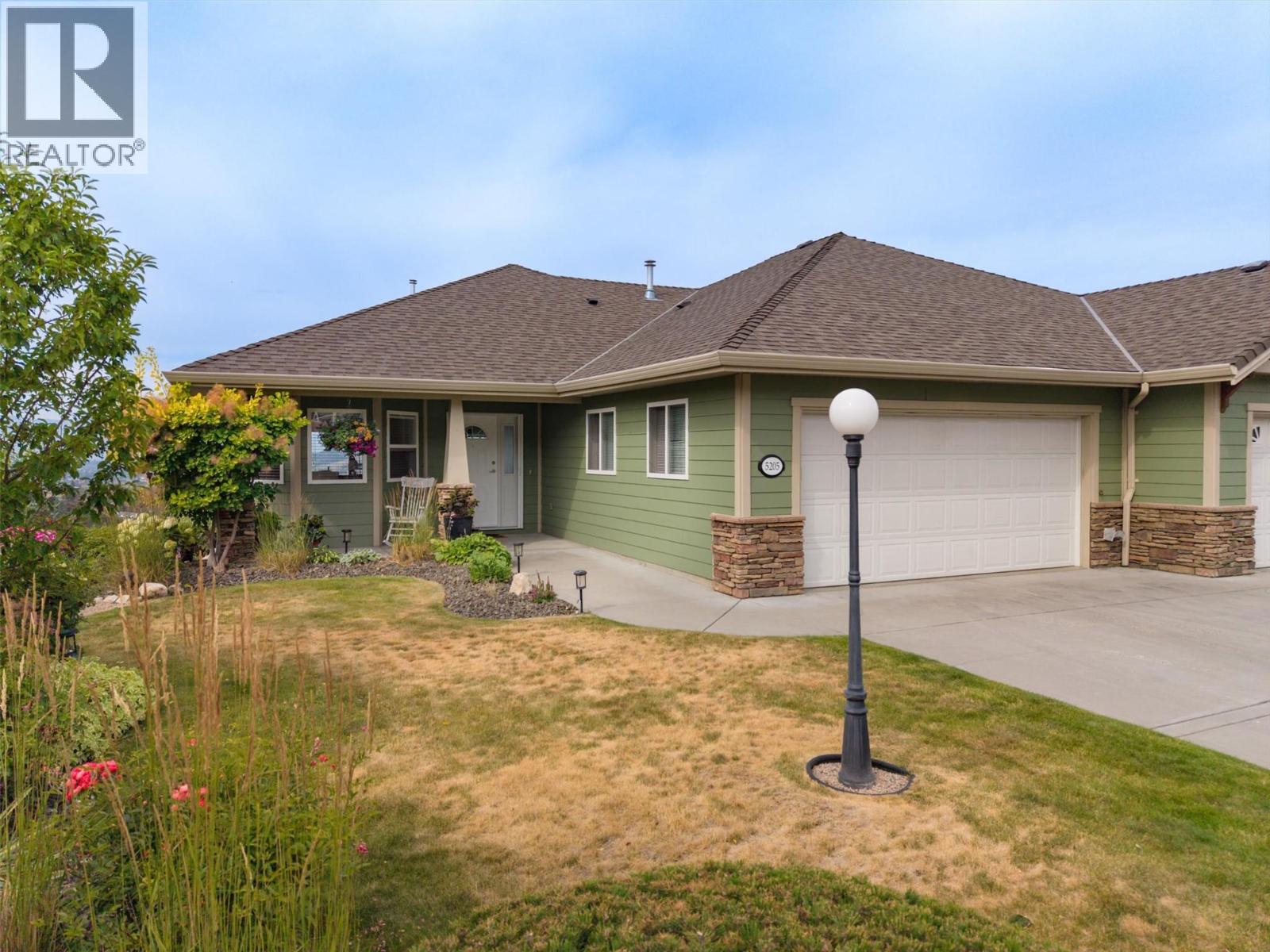 5205 Sandhills Drive, Kelowna, British Columbia  V1X 7Y7 - Photo 2 - 10395019