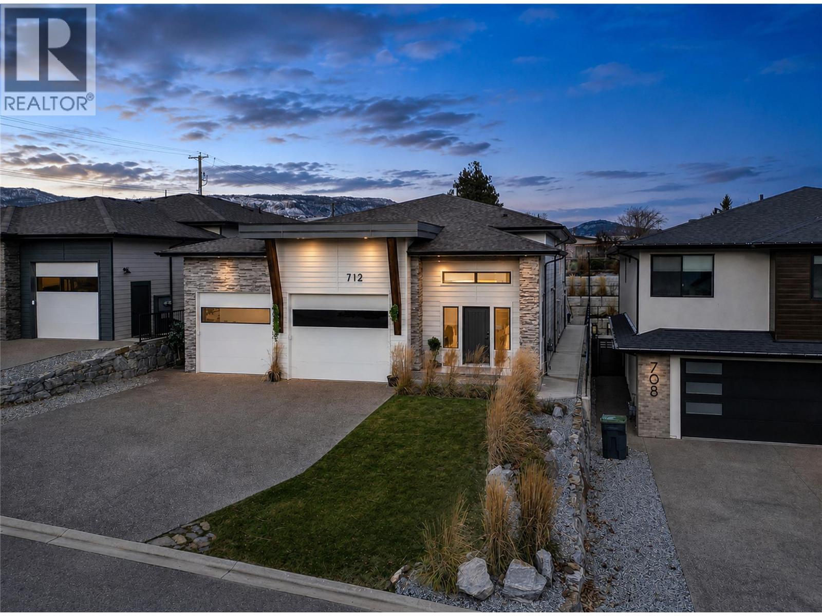 712 Lake Court, West Kelowna, British Columbia  V1Z 0A3 - Photo 1 - 10395521
