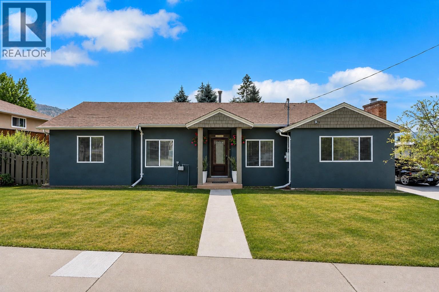 1366 Ridgedale Avenue, Penticton, British Columbia  V2A 2S2 - Photo 1 - 10395561
