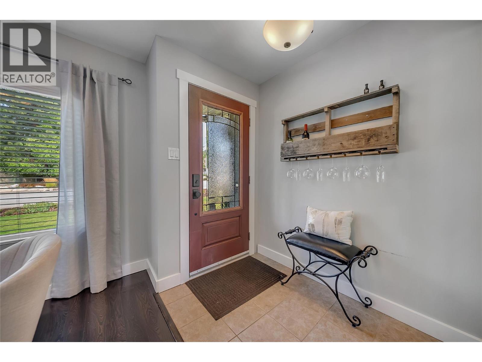 1366 Ridgedale Avenue, Penticton, British Columbia  V2A 2S2 - Photo 2 - 10395561
