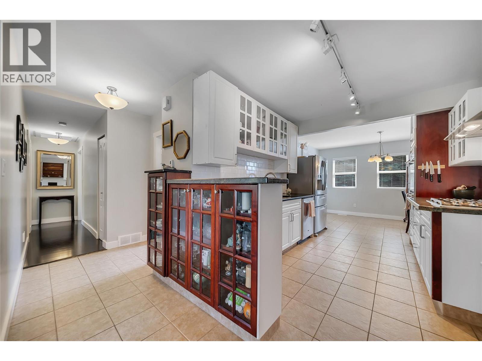 1366 Ridgedale Avenue, Penticton, British Columbia  V2A 2S2 - Photo 7 - 10395561