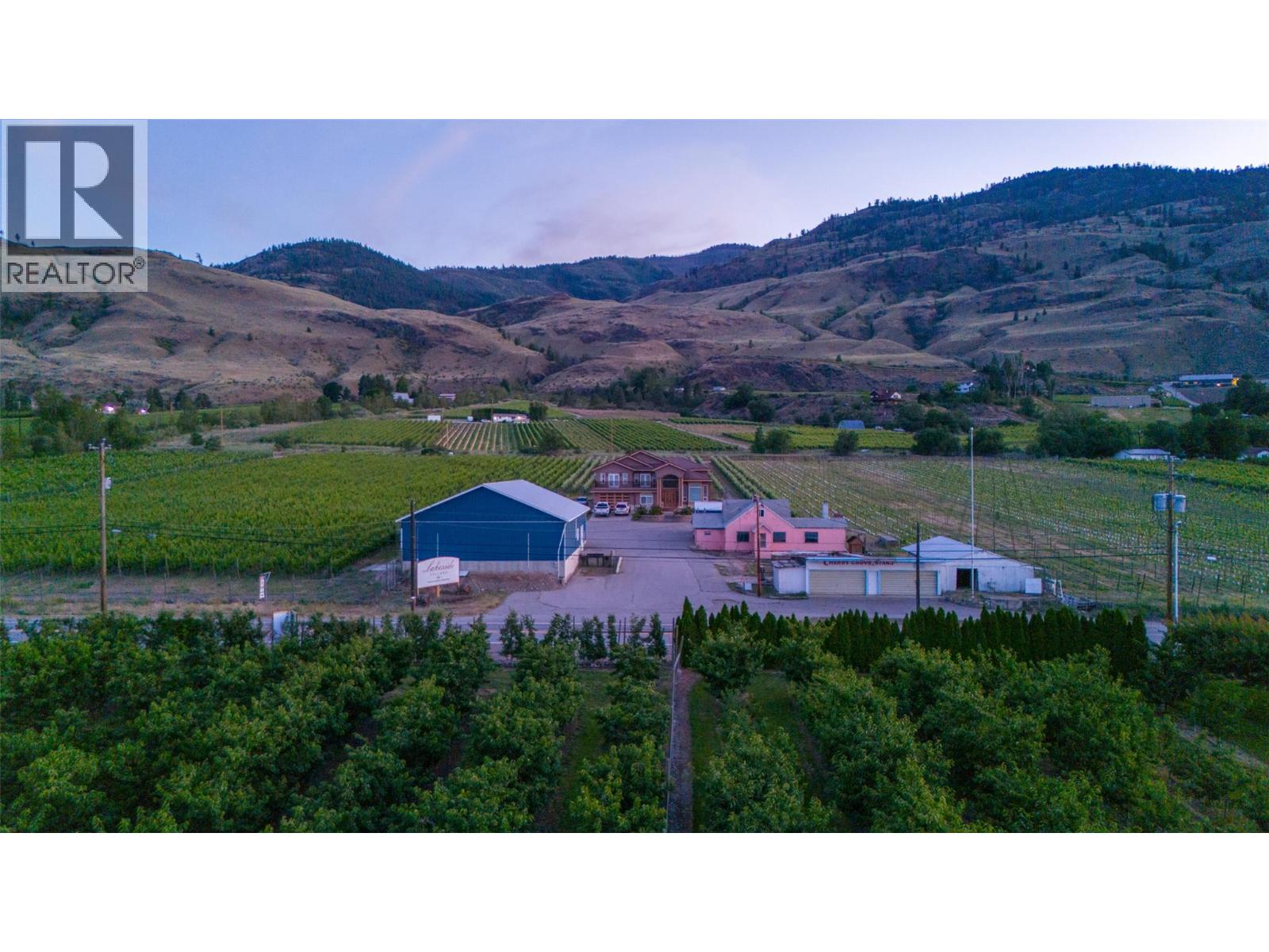 4564 Highway 97, Oliver, British Columbia  V0H 1T0 - Photo 1 - 10395605