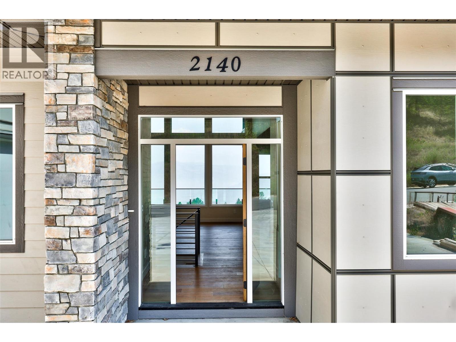 2140 Linfield Drive, Kamloops, British Columbia  V1S 0G3 - Photo 4 - 10394106