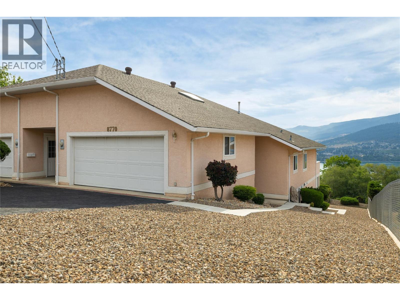 8770 Clerke Road, Coldstream, British Columbia  V1B 1W2 - Photo 2 - 10395450