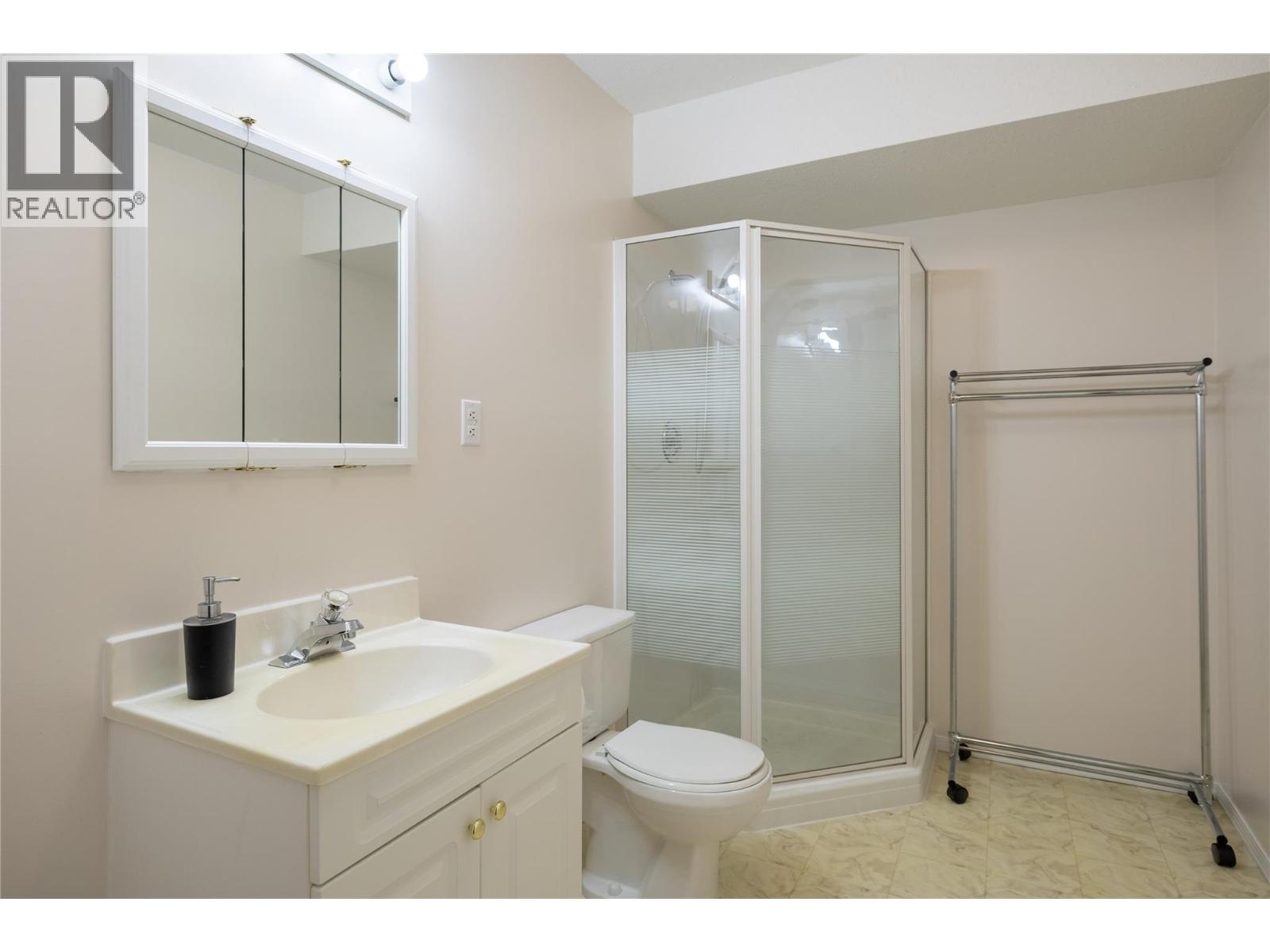 8770 Clerke Road, Coldstream, British Columbia  V1B 1W2 - Photo 25 - 10395450