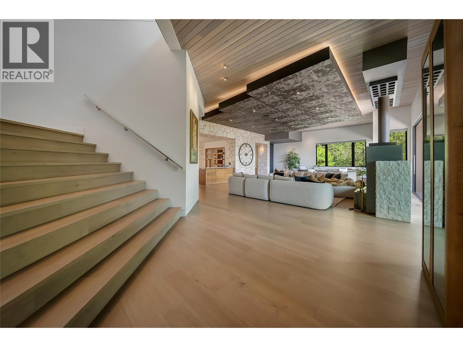 732 Highpointe Place, Kelowna, British Columbia  V1V 2Y3 - Photo 30 - 10395244