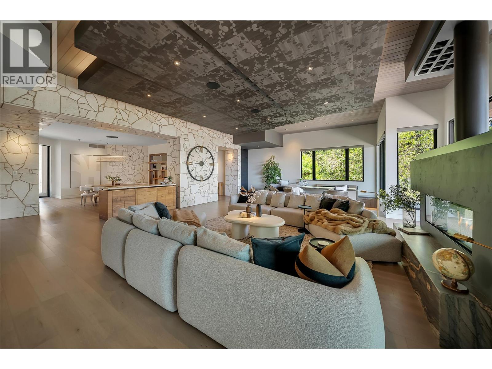 732 Highpointe Place, Kelowna, British Columbia  V1V 2Y3 - Photo 31 - 10395244