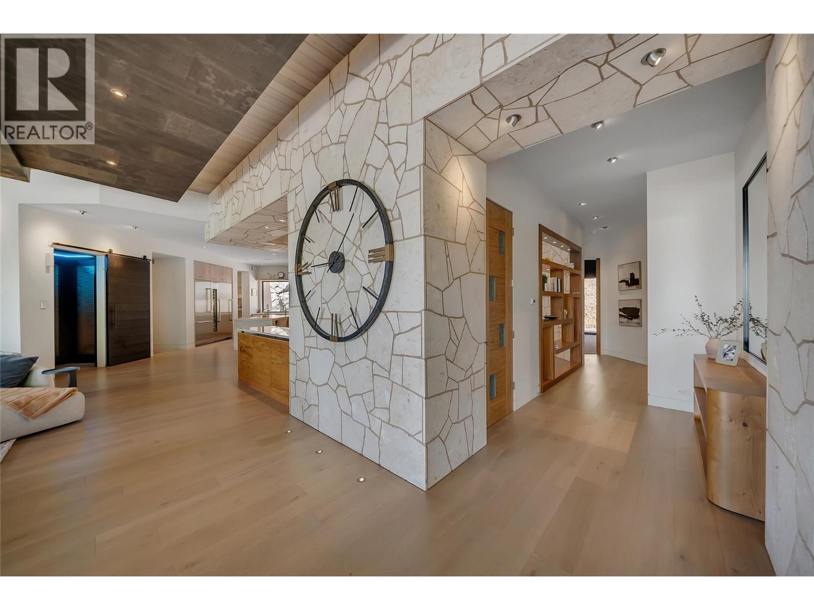 732 Highpointe Place, Kelowna, British Columbia  V1V 2Y3 - Photo 33 - 10395244