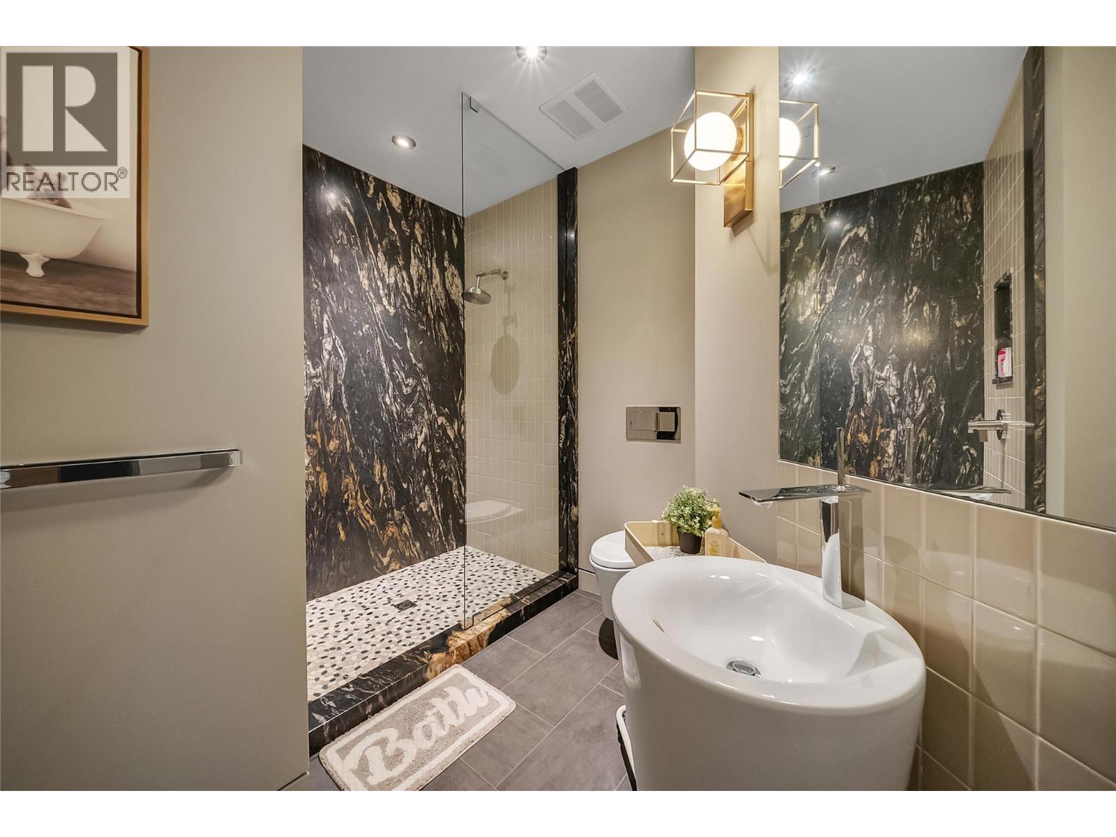 732 Highpointe Place, Kelowna, British Columbia  V1V 2Y3 - Photo 40 - 10395244