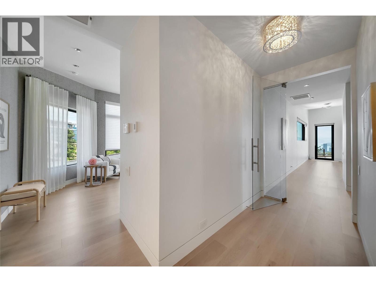 732 Highpointe Place, Kelowna, British Columbia  V1V 2Y3 - Photo 43 - 10395244