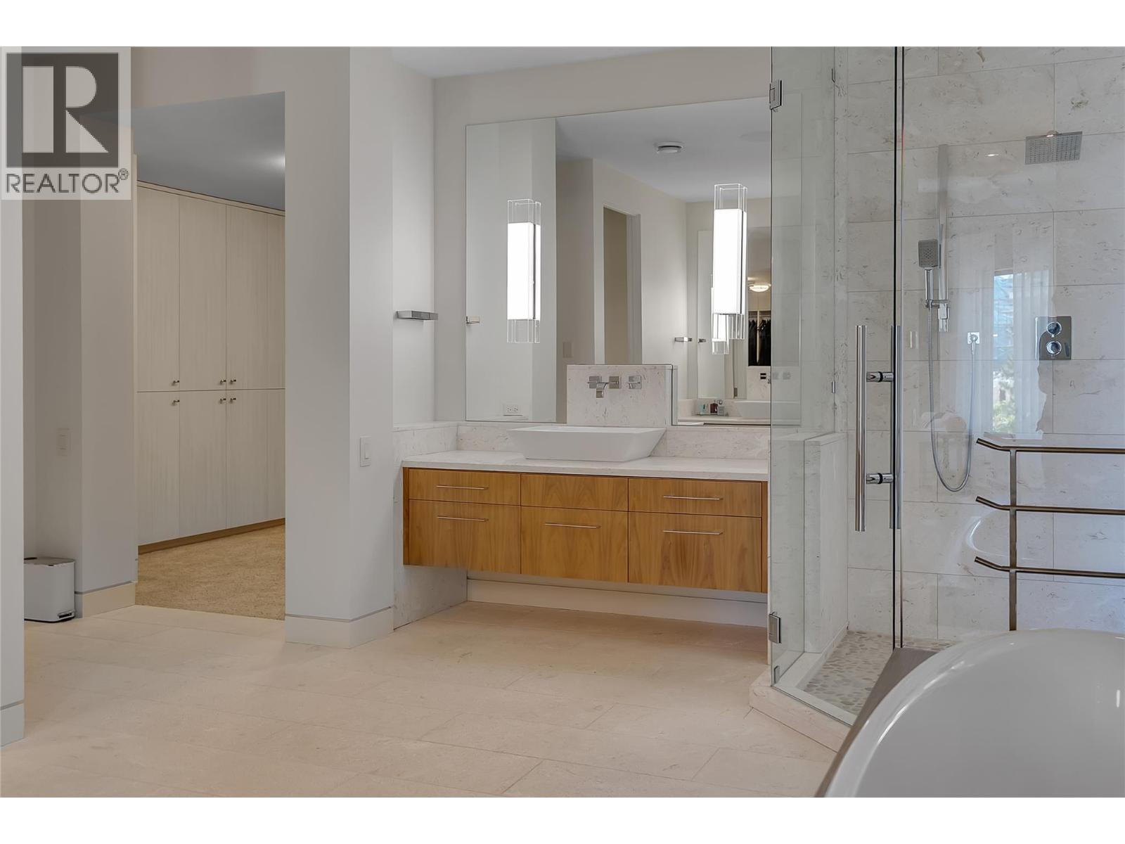 732 Highpointe Place, Kelowna, British Columbia  V1V 2Y3 - Photo 53 - 10395244