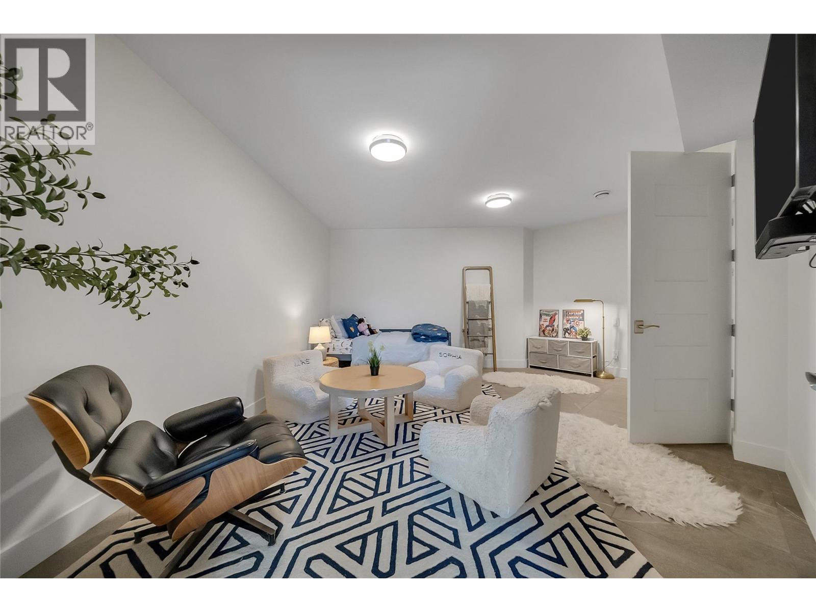 732 Highpointe Place, Kelowna, British Columbia  V1V 2Y3 - Photo 62 - 10395244