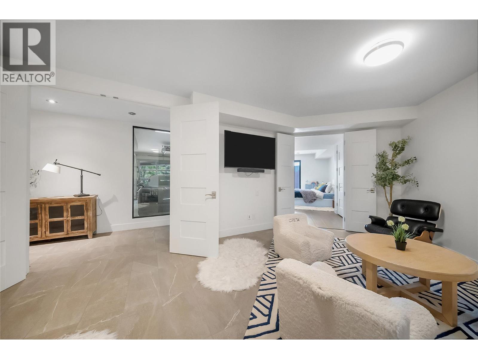 732 Highpointe Place, Kelowna, British Columbia  V1V 2Y3 - Photo 63 - 10395244