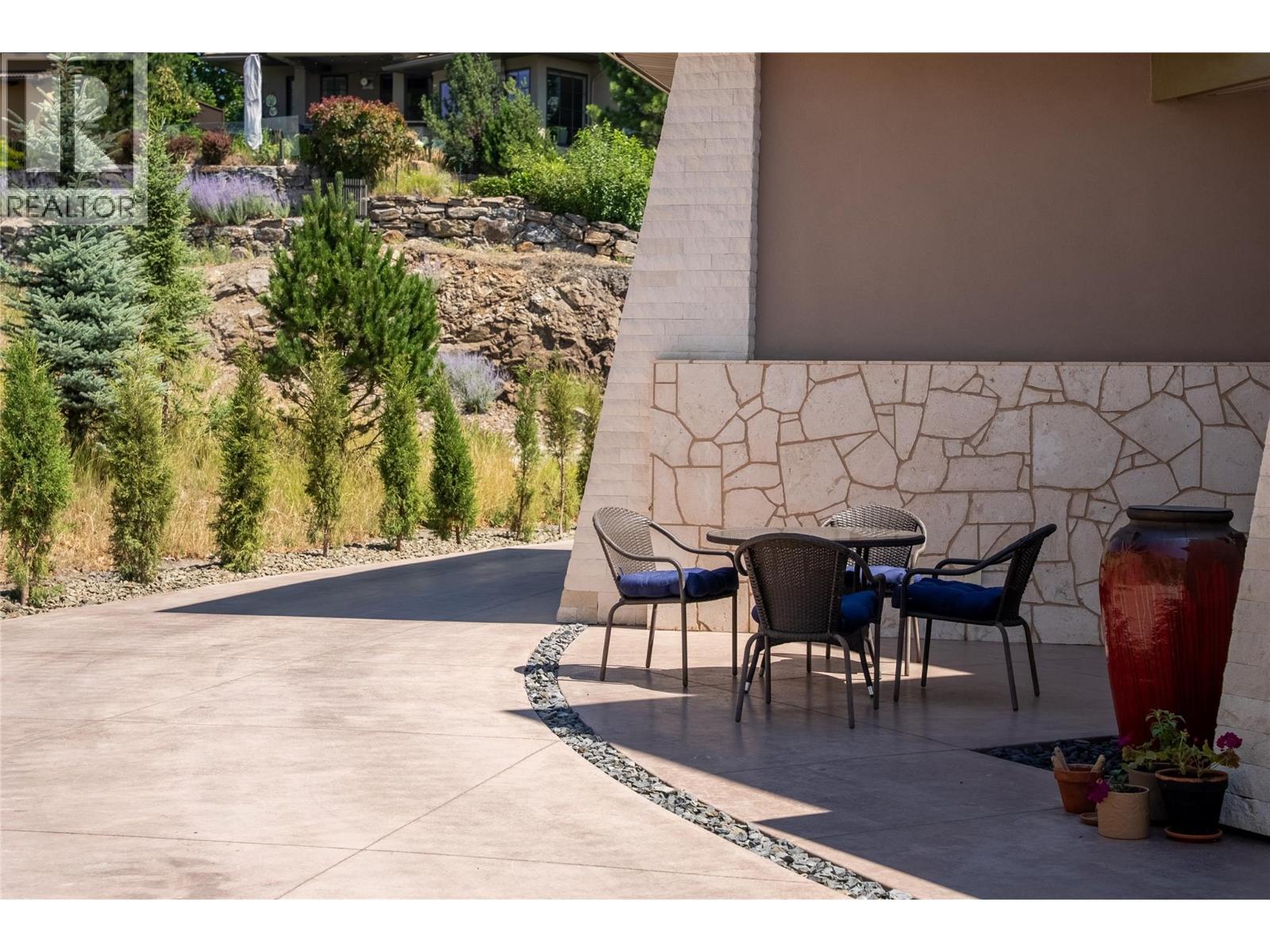 732 Highpointe Place, Kelowna, British Columbia  V1V 2Y3 - Photo 74 - 10395244