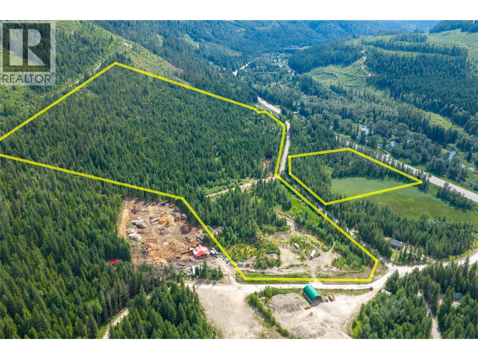 5597 Avoca Road, Malakwa, British Columbia  V0E 2J0 - Photo 1 - 10395008