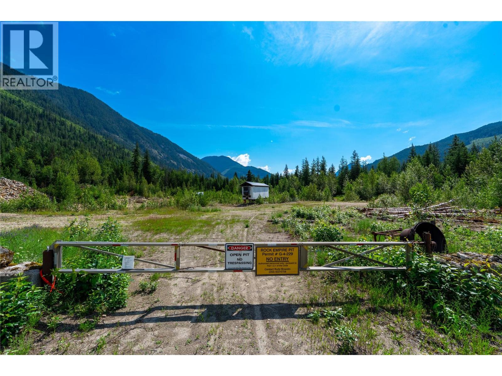 5597 Avoca Road, Malakwa, British Columbia  V0E 2J0 - Photo 11 - 10395008