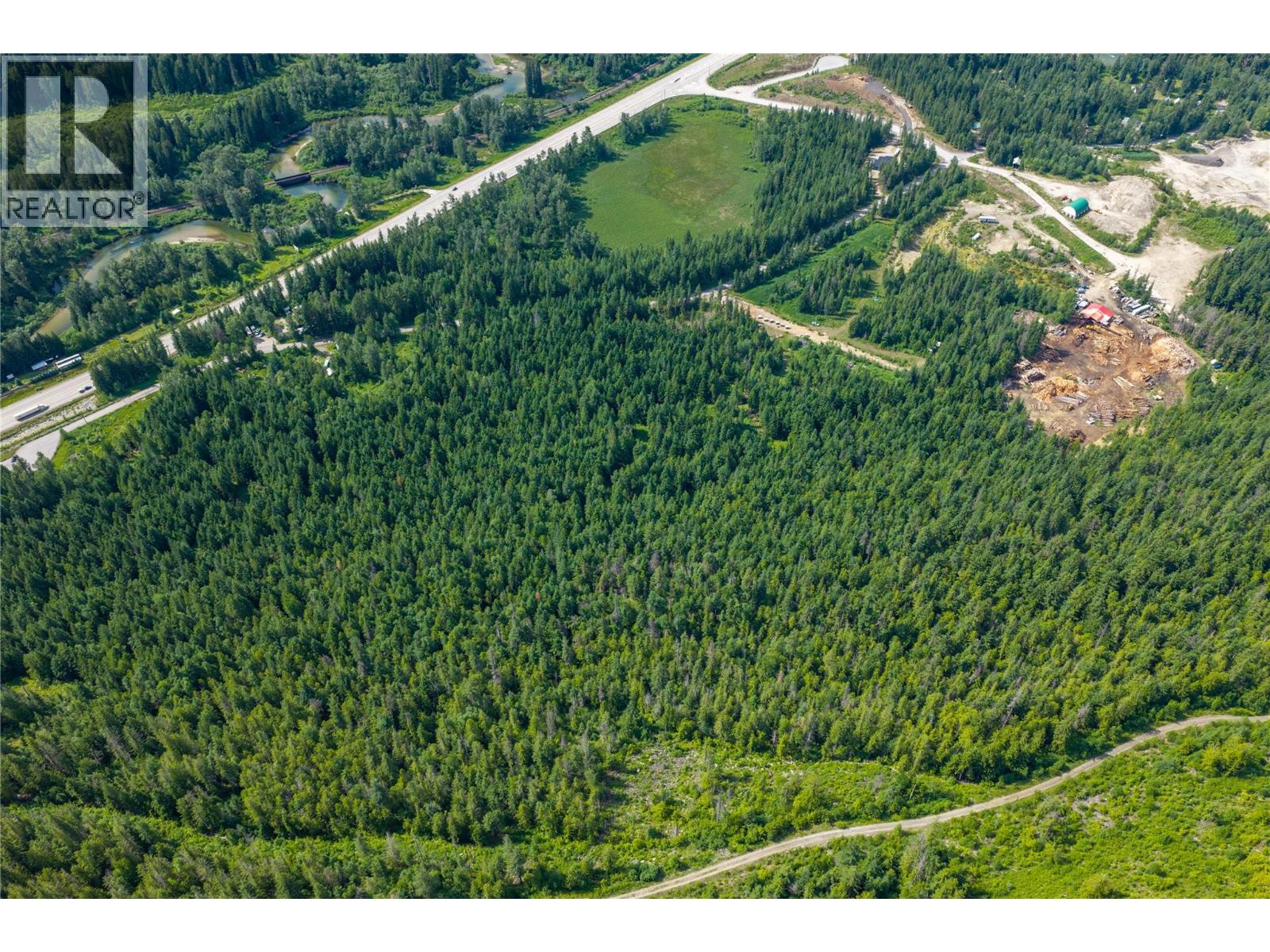 5597 Avoca Road, Malakwa, British Columbia  V0E 2J0 - Photo 3 - 10395008
