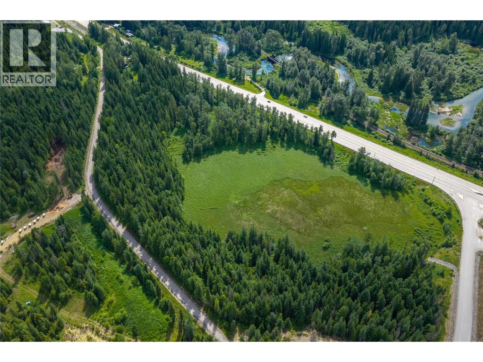5597 Avoca Road, Malakwa, British Columbia  V0E 2J0 - Photo 5 - 10395008