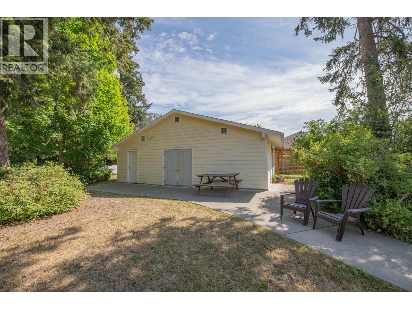 1851 Miller Street, Lumby, British Columbia  V0E 2G0 - Photo 69 - 10394709