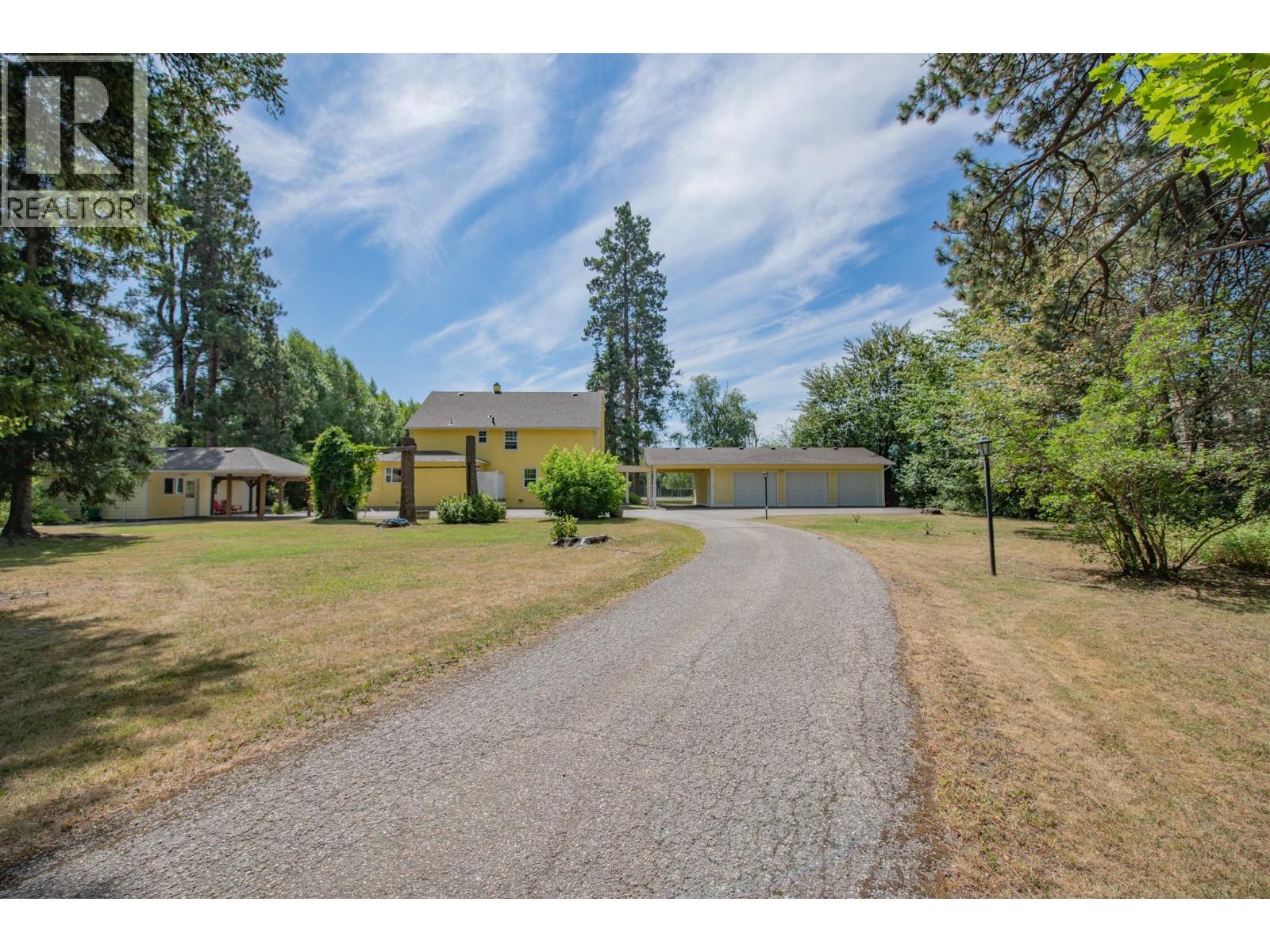 1851 Miller Street, Lumby, British Columbia  V0E 2G0 - Photo 70 - 10394709