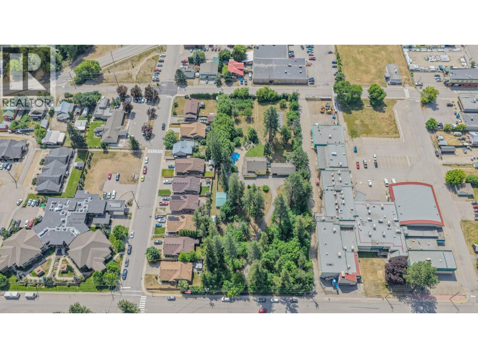 1851 Miller Street, Lumby, British Columbia  V0E 2G0 - Photo 75 - 10394709