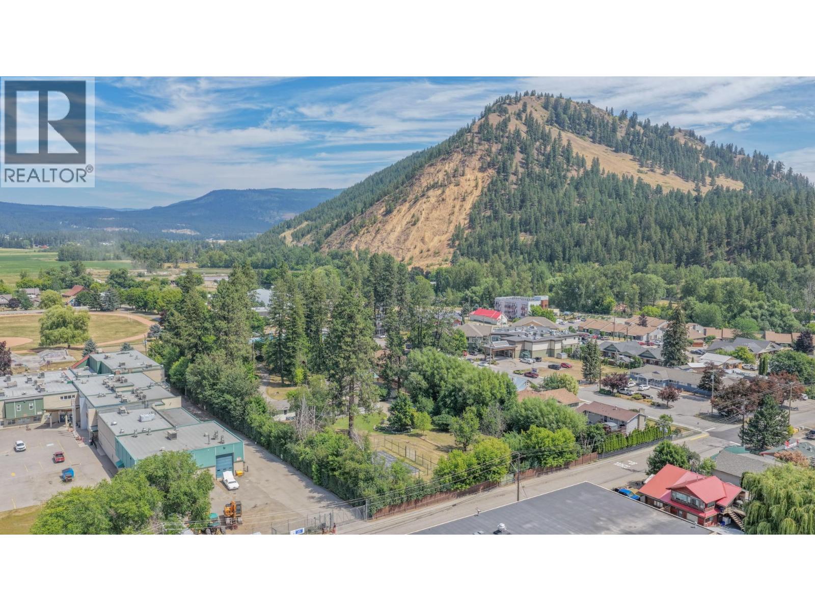 1851 Miller Street, Lumby, British Columbia  V0E 2G0 - Photo 77 - 10394709