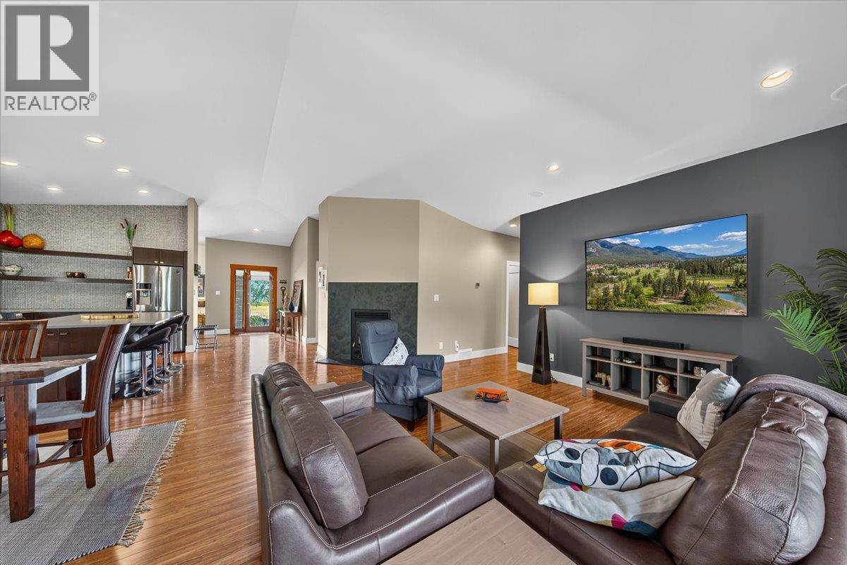 5210 Riverside Drive, Fairmont Hot Springs, British Columbia  V0B 1L1 - Photo 15 - 10395495