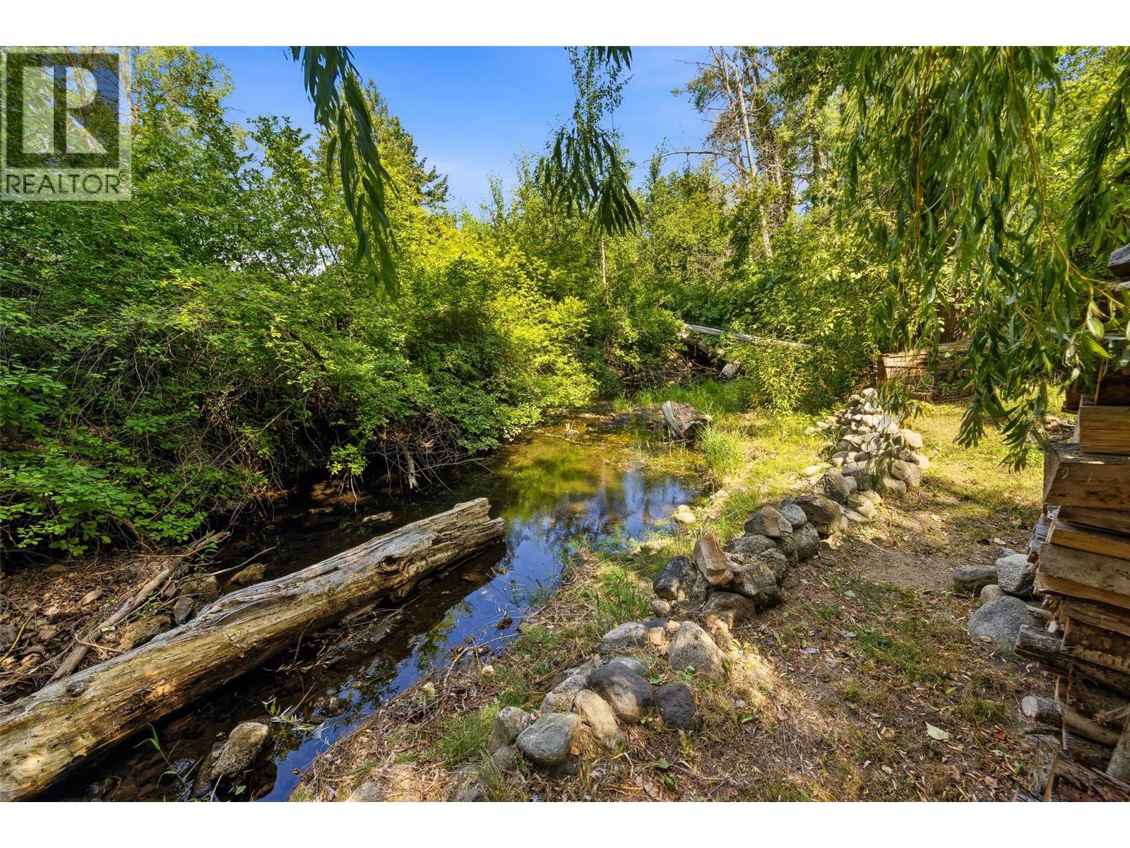 10330 Meadow Road, Lake Country, British Columbia  V1V 1V6 - Photo 3 - 10395157