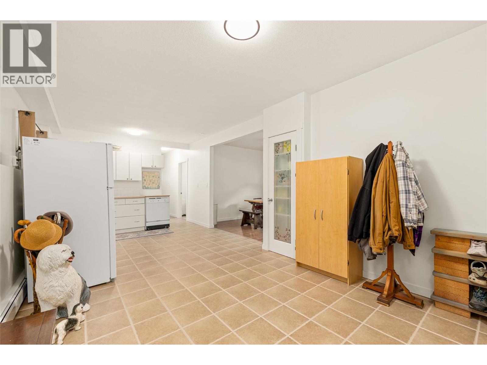 10330 Meadow Road, Lake Country, British Columbia  V1V 1V6 - Photo 39 - 10395157