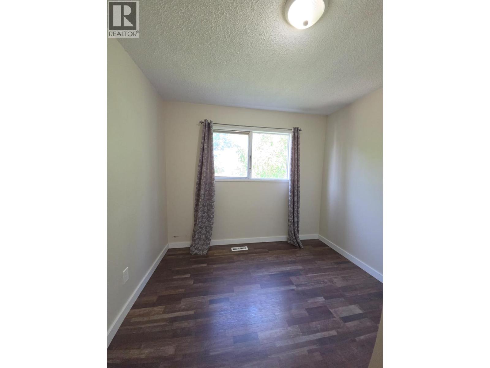 4720 Centurion Crescent Ne, Chetwynd, British Columbia  V0C 1J0 - Photo 34 - 10395571