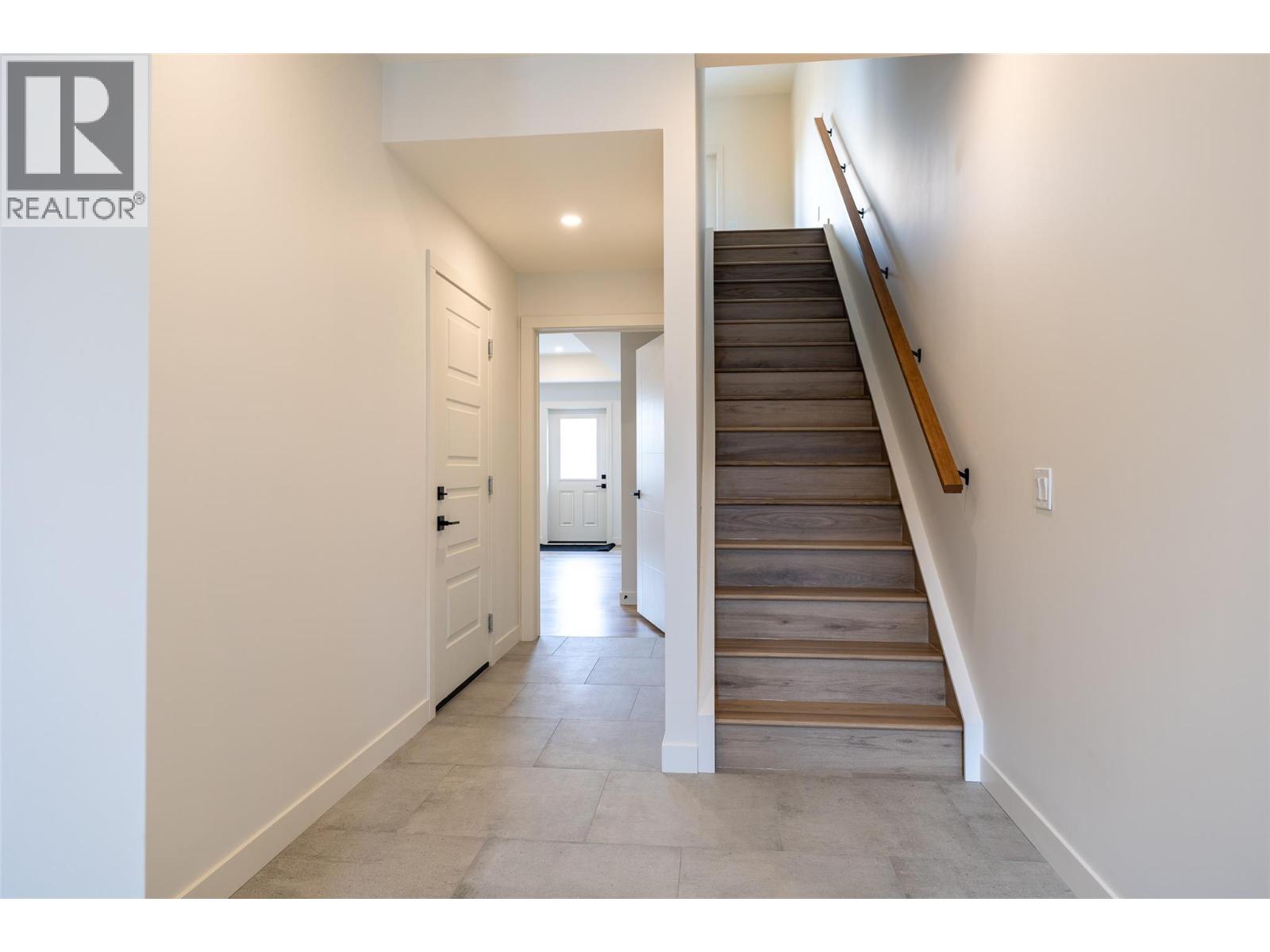800 Riverside Way Unit# 502, Fernie, British Columbia  V0B 1M7 - Photo 7 - 10395497