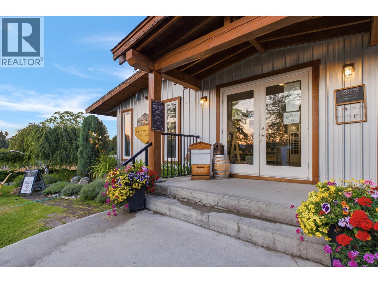 3975 June Springs Road, Kelowna, British Columbia  V1W 4E4 - Photo 39 - 10395066