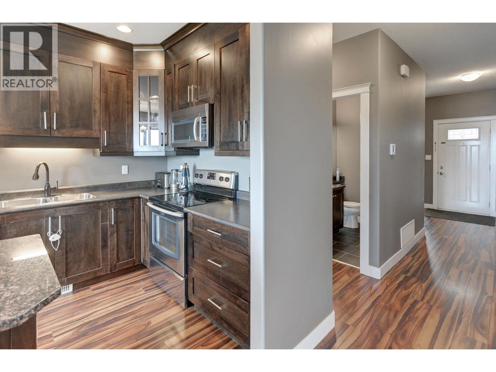 738 Dunrobin Drive Unit# 6, Kamloops, British Columbia  V1S 0B9 - Photo 7 - 10395640