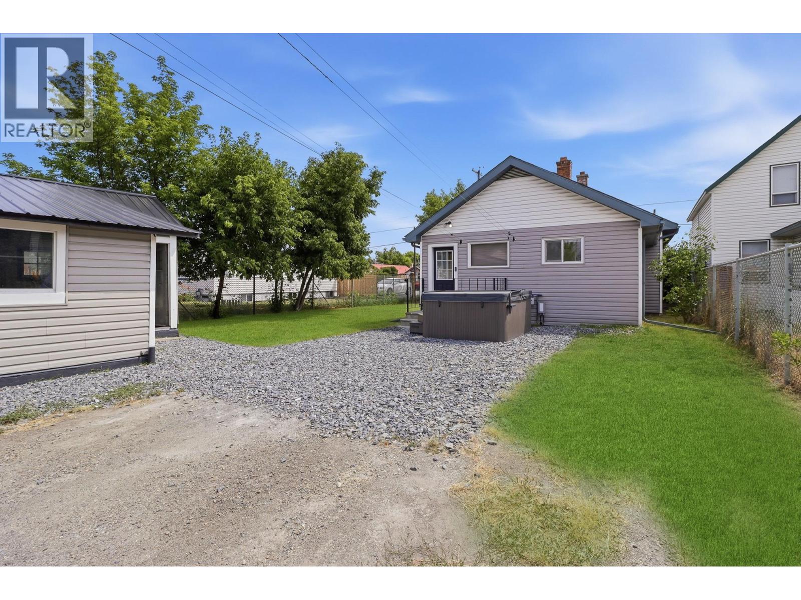 225 14 Avenue N, Cranbrook, British Columbia  V1C 3W3 - Photo 34 - 10395491