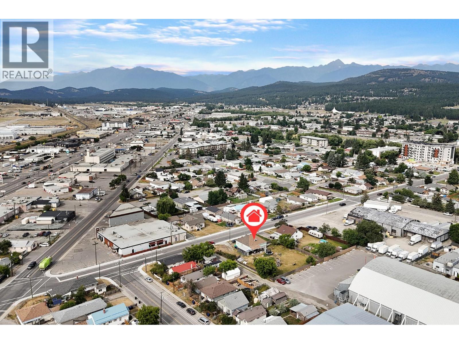 1415 4 Street N, Cranbrook, British Columbia  V1C 3L6 - Photo 4 - 10395437