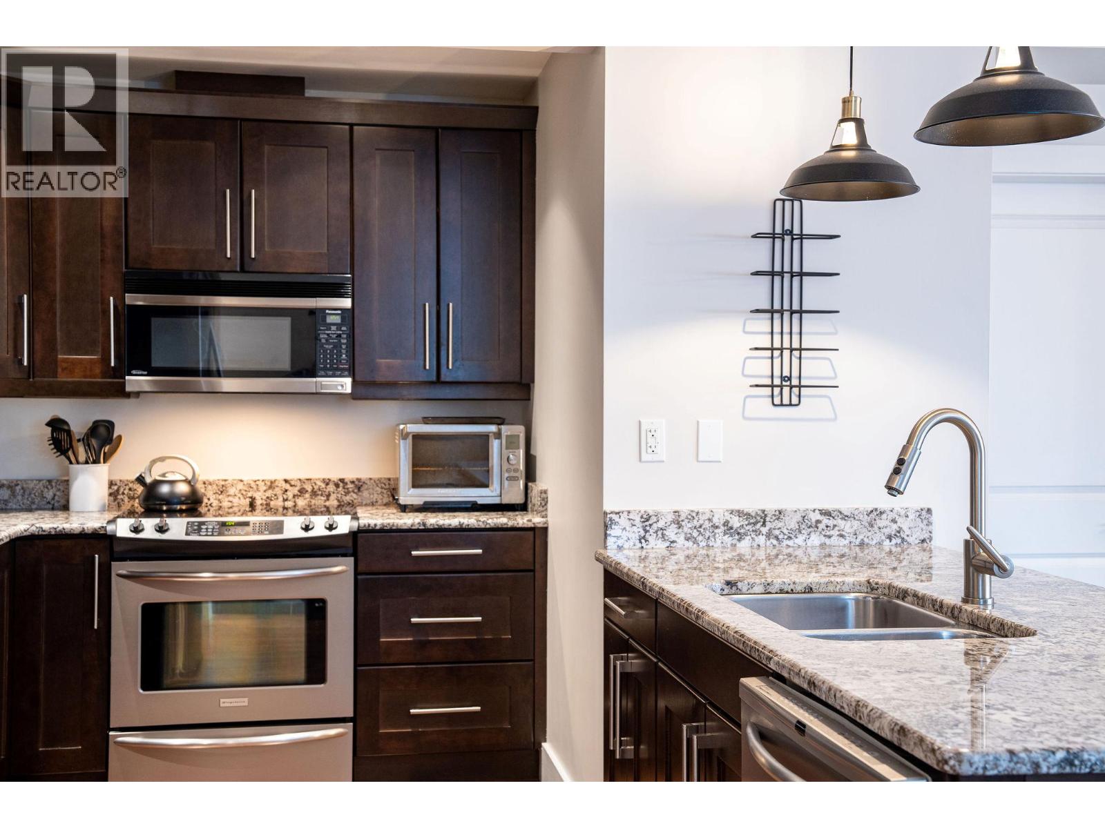309 First Street W Unit# 203 Lot# 11, Revelstoke, British Columbia  V0E 2S0 - Photo 10 - 10394117