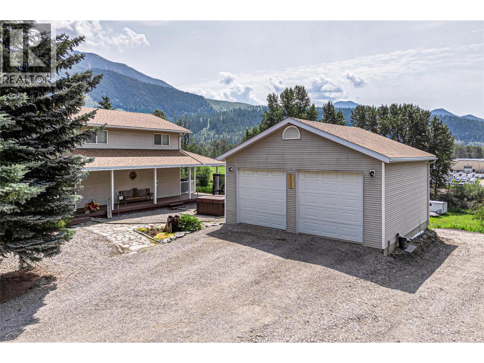 6152 Cunliffe Road Road, Fernie, British Columbia  V0B 1M5 - Photo 35 - 10395638
