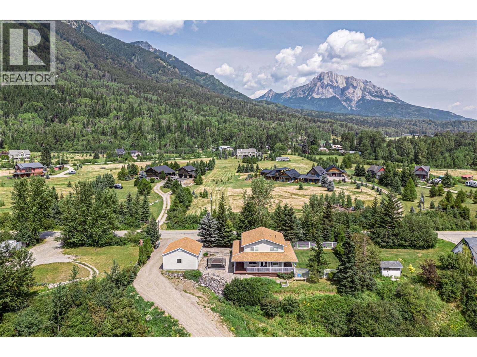6152 Cunliffe Road Road, Fernie, British Columbia  V0B 1M5 - Photo 37 - 10395638