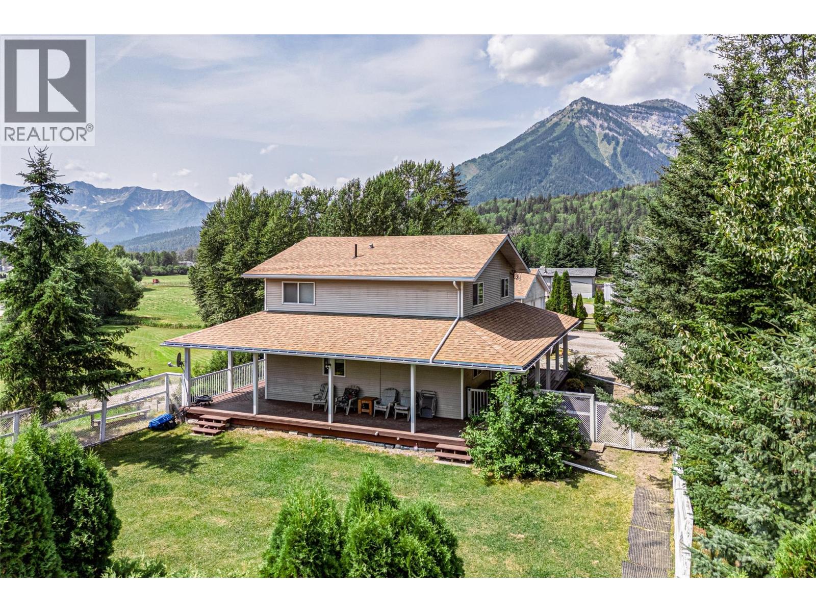 6152 Cunliffe Road Road, Fernie, British Columbia  V0B 1M5 - Photo 9 - 10395638