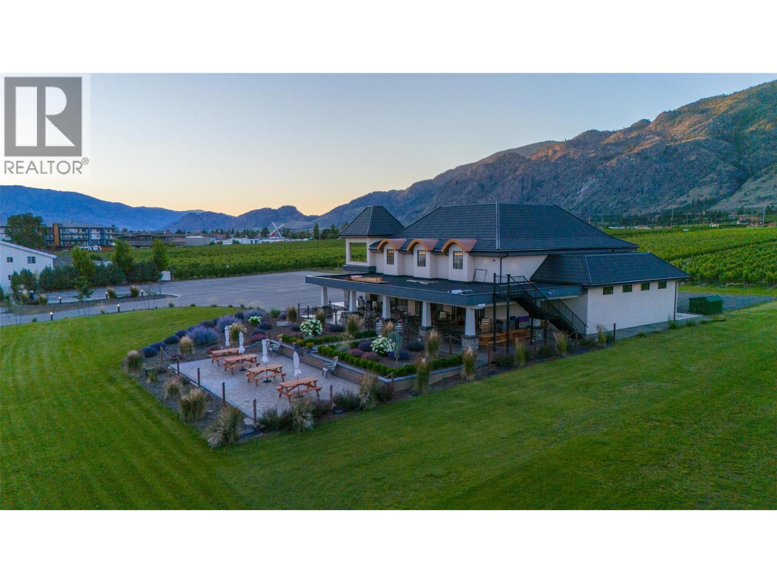 5221 45 Street, Osoyoos, British Columbia  V0H 1V6 - Photo 10 - 10395676