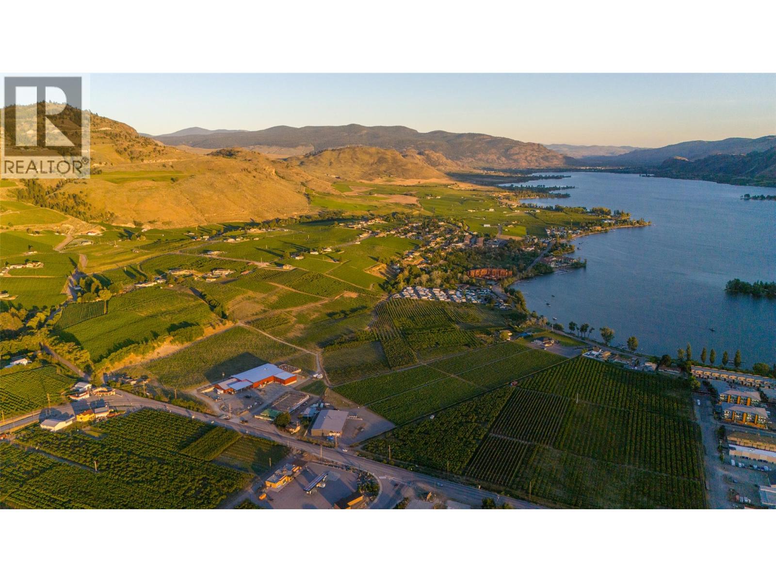 5221 45 Street, Osoyoos, British Columbia  V0H 1V6 - Photo 2 - 10395676