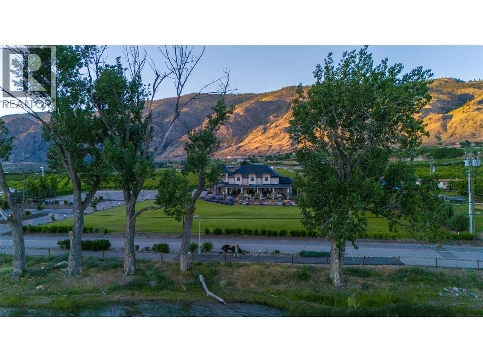 5221 45 Street, Osoyoos, British Columbia  V0H 1V6 - Photo 8 - 10395676