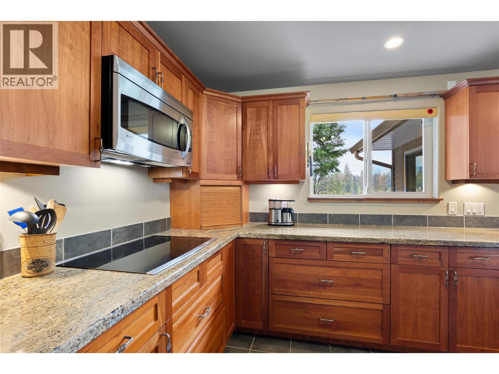 6059 Lake Bay Road, Kamloops, British Columbia  V0E 1Z1 - Photo 11 - 10395687
