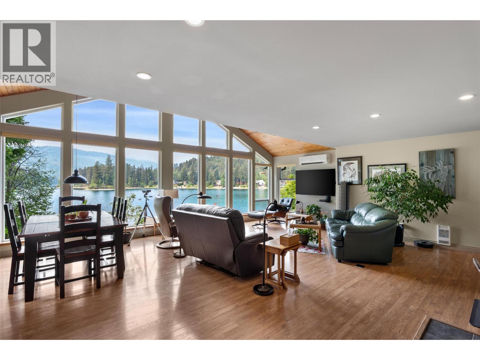 6059 Lake Bay Road, Kamloops, British Columbia  V0E 1Z1 - Photo 4 - 10395687
