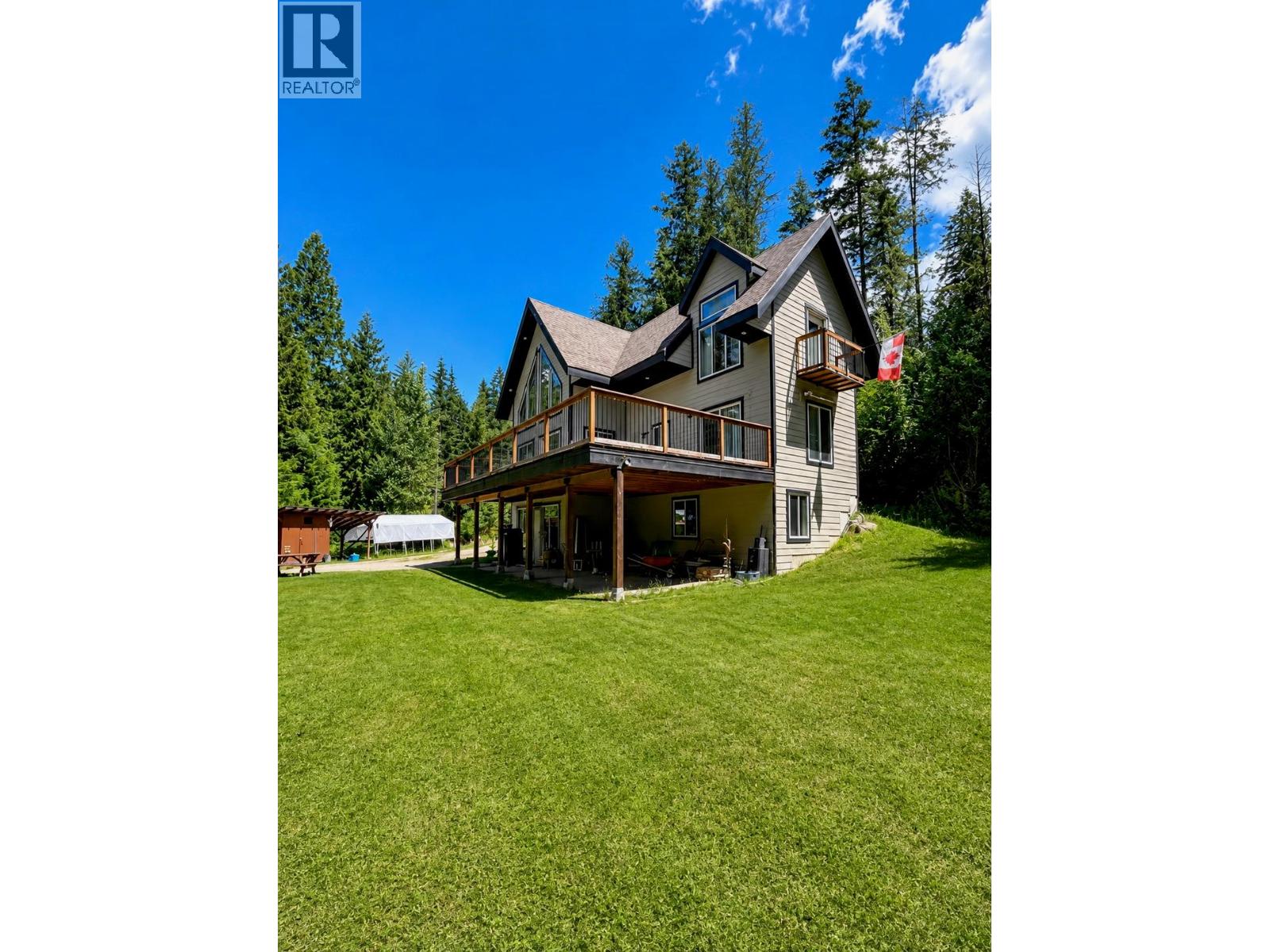 7475 6 Highway, Winlaw, British Columbia  V0G 2J0 - Photo 2 - 10393756