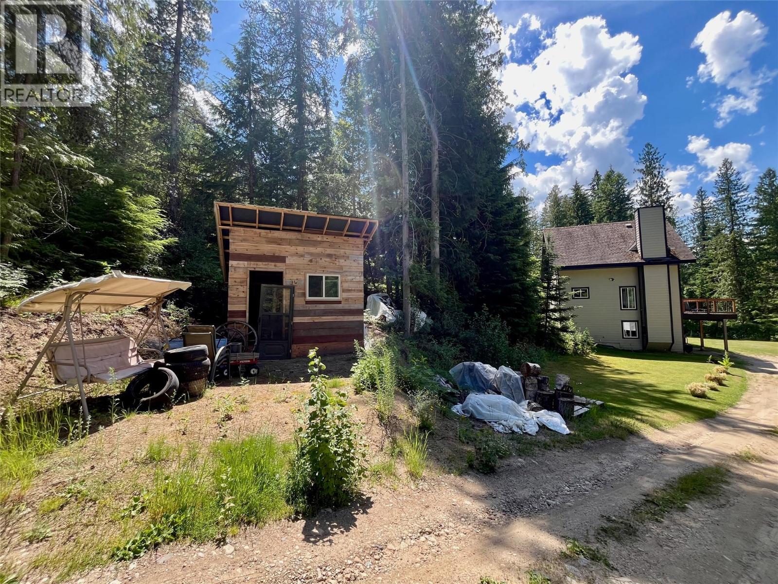 7475 6 Highway, Winlaw, British Columbia  V0G 2J0 - Photo 32 - 10393756