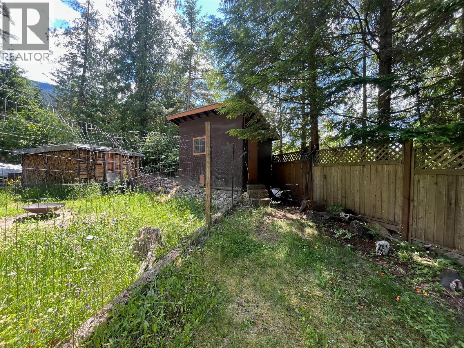 7475 6 Highway, Winlaw, British Columbia  V0G 2J0 - Photo 58 - 10393756