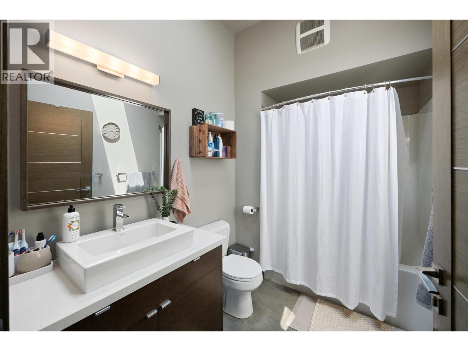 111 Hyslop Drive, Penticton, British Columbia  V2A 9A1 - Photo 31 - 10395639