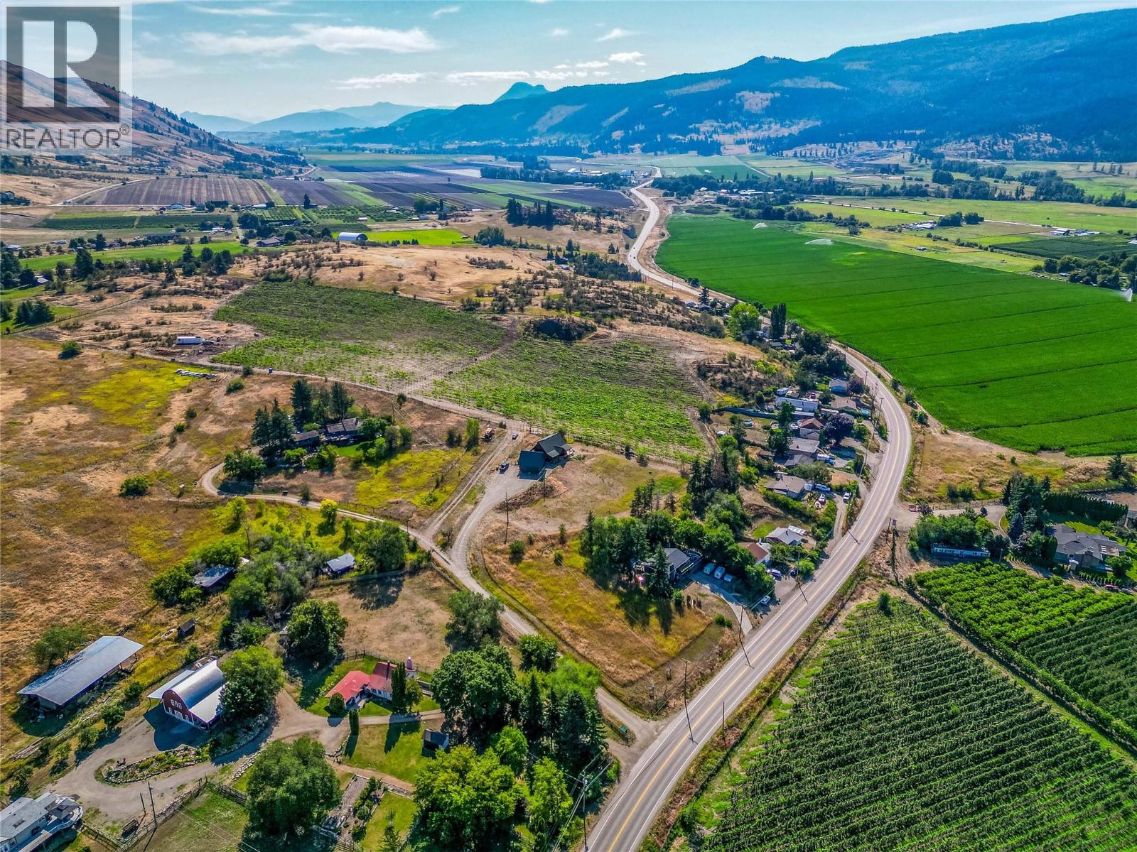 9269 Highway 6, Coldstream, British Columbia  V1B 3B5 - Photo 2 - 10395207